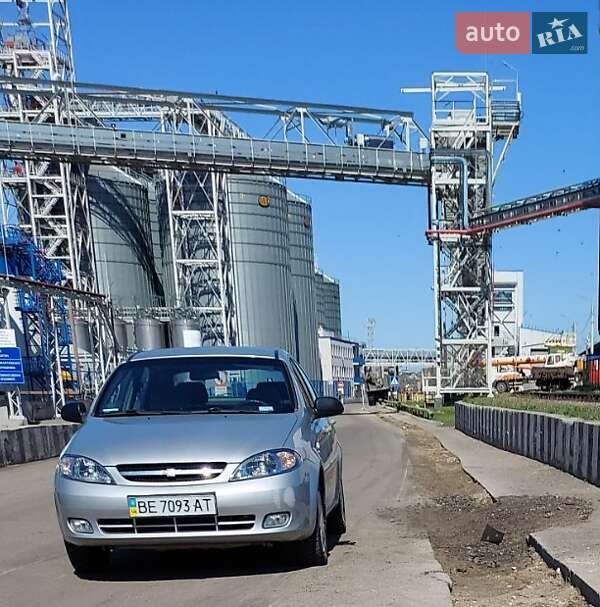 Хэтчбек Chevrolet Lacetti 2010 в Николаеве