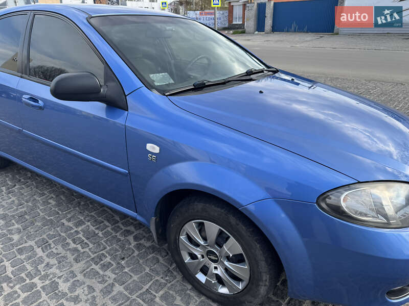 Хетчбек Chevrolet Lacetti 2007 в Дніпрі