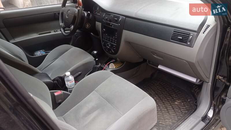 Седан Chevrolet Lacetti 2005 в Днепре