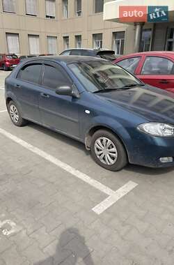 Хэтчбек Chevrolet Lacetti 2008 в 