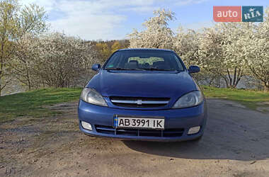 Хэтчбек Chevrolet Lacetti 2006 в 