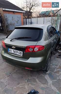 Хэтчбек Chevrolet Lacetti 2006 в 