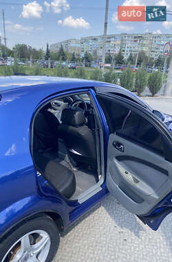Хэтчбек Chevrolet Lacetti 2009 в 