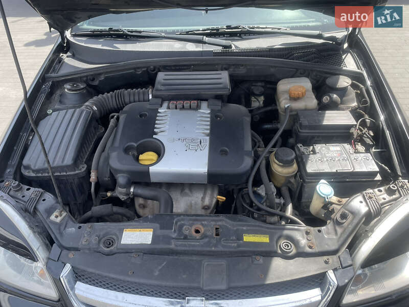 Седан Chevrolet Lacetti 2008 в Києві