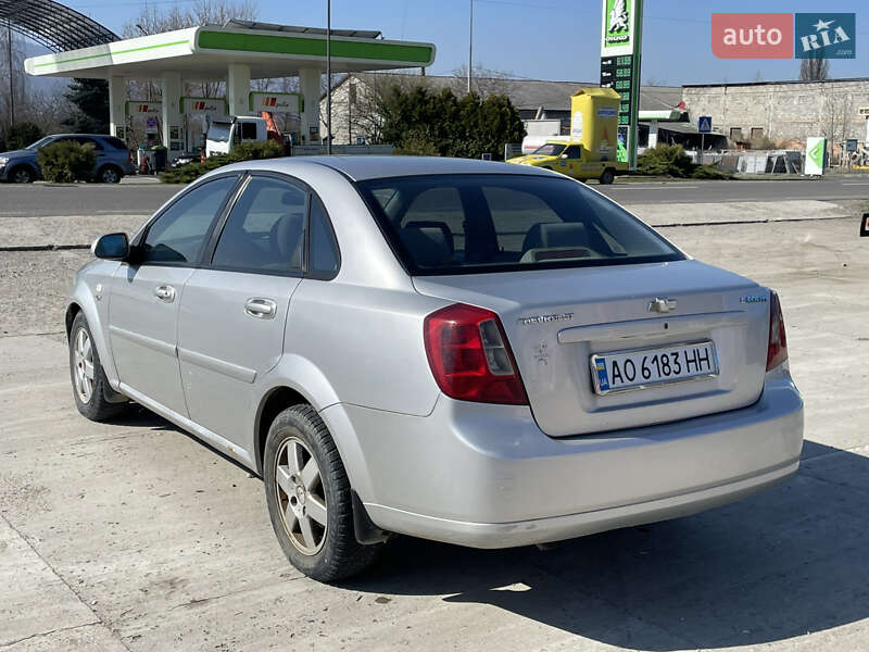 Седан Chevrolet Lacetti 2004 в Солотвине