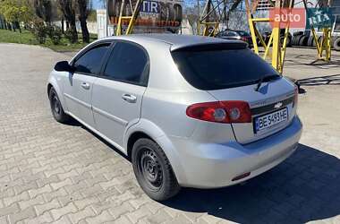 Хетчбек Chevrolet Lacetti 2005 в 