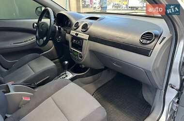 Хетчбек Chevrolet Lacetti 2007 в 
