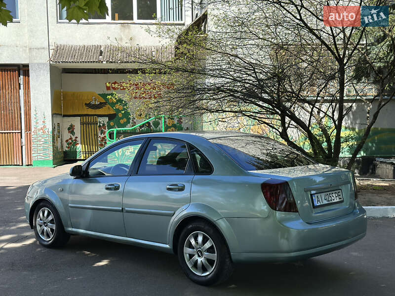 Седан Chevrolet Lacetti 2004 в Рівному