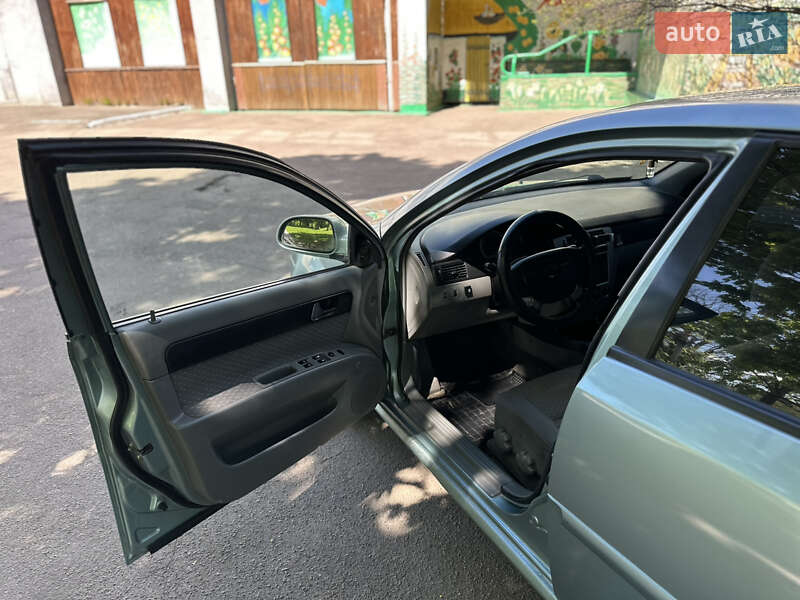 Седан Chevrolet Lacetti 2004 в Рівному