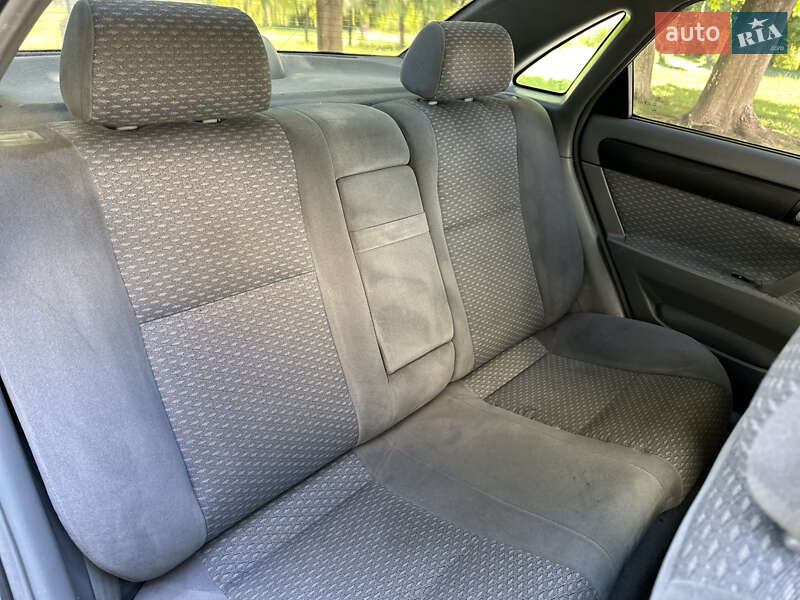 Седан Chevrolet Lacetti 2004 в Рівному