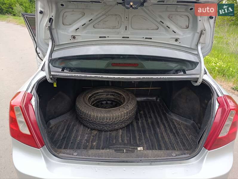 Седан Chevrolet Lacetti 2005 в Козельщине