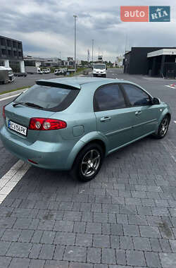 Хэтчбек Chevrolet Lacetti 2004 в Львове