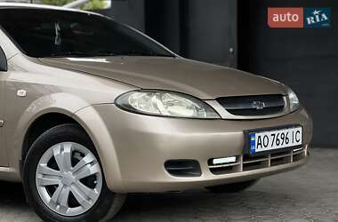 Хетчбек Chevrolet Lacetti 2005 в 
