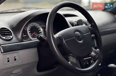 Хетчбек Chevrolet Lacetti 2005 в 