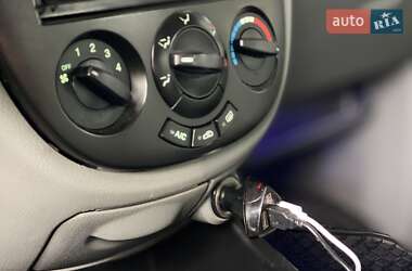 Хетчбек Chevrolet Lacetti 2005 в 