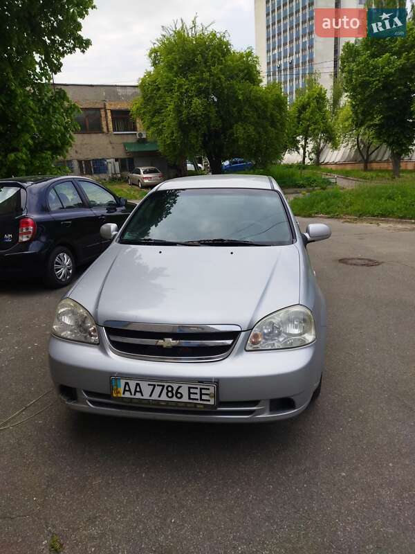 Chevrolet Lacetti 2005