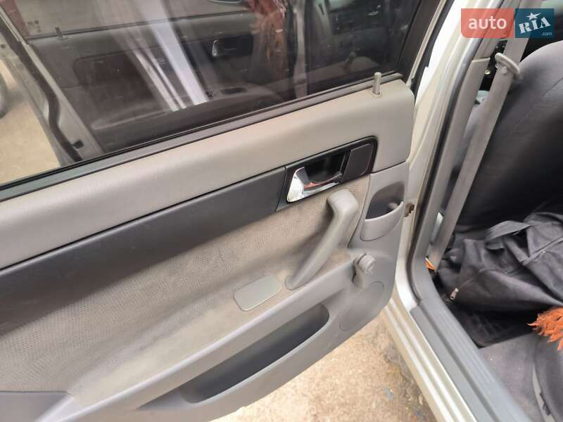 Седан Chevrolet Lacetti 2012 в Тернополі