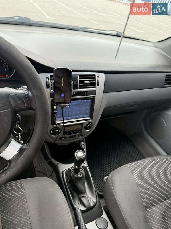 Седан Chevrolet Lacetti 2005 в Киеве