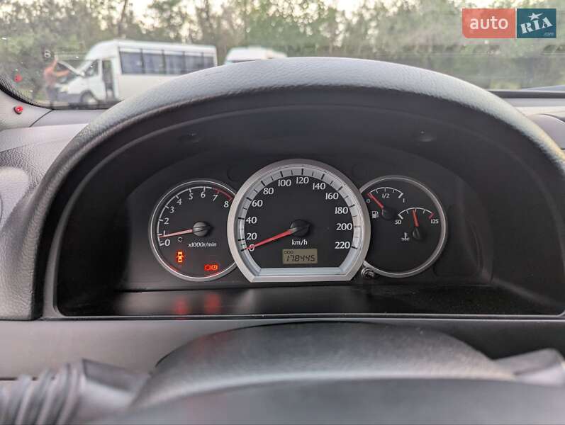 Хэтчбек Chevrolet Lacetti 2005 в Запорожье