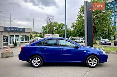 Седан Chevrolet Lacetti 2004 в 