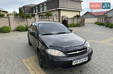 Хэтчбек Chevrolet Lacetti 2010 в 