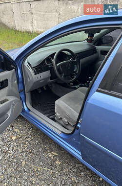 Седан Chevrolet Lacetti 2004 в 
