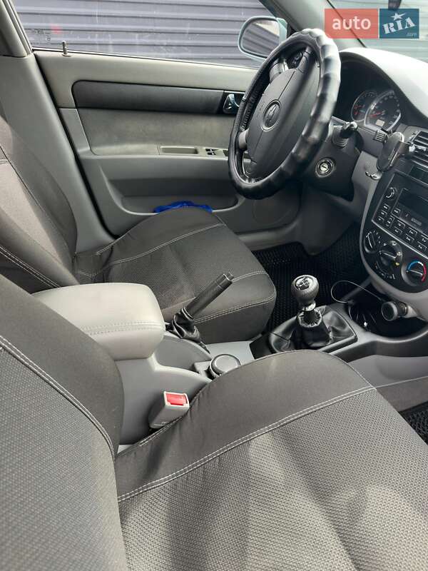 Седан Chevrolet Lacetti 2006 в Харькове