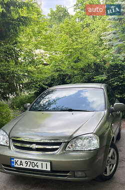 Седан Chevrolet Lacetti 2004 в Киеве