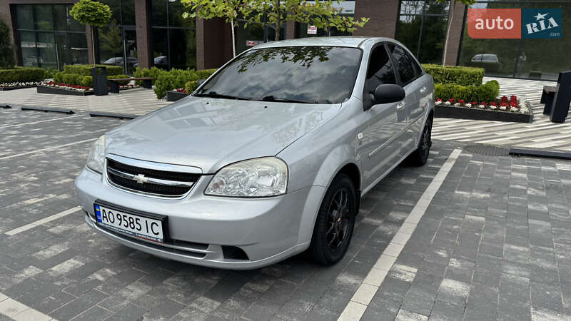 Седан Chevrolet Lacetti 2007 в Ужгороде