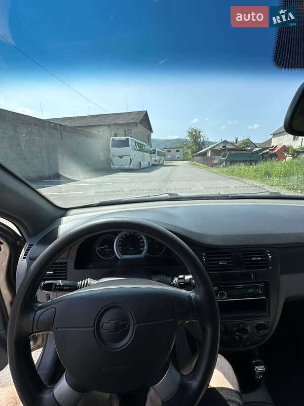 Седан Chevrolet Lacetti 2007 в Перечине