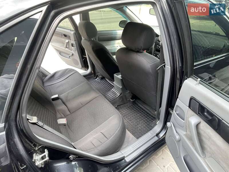 Седан Chevrolet Lacetti 2011 в Киеве