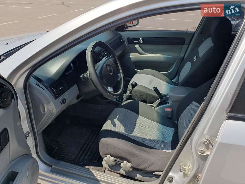 Седан Chevrolet Lacetti 2011 в Кропивницькому