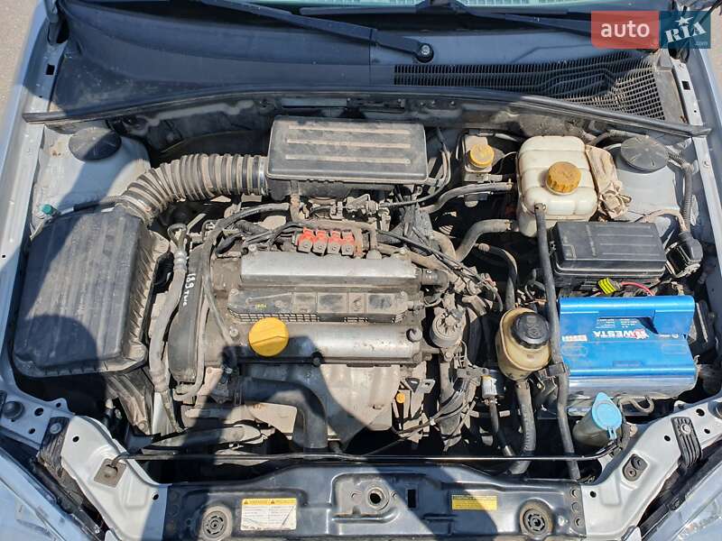 Седан Chevrolet Lacetti 2011 в Кропивницькому
