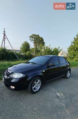 Хэтчбек Chevrolet Lacetti 2006 в Николаеве