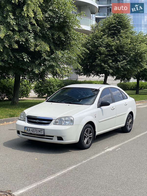 Седан Chevrolet Lacetti 2005 в Києві