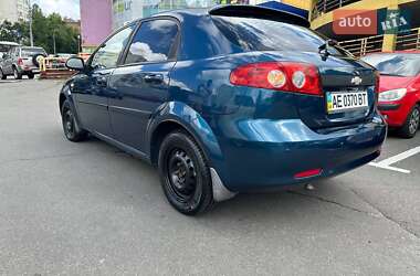 Хэтчбек Chevrolet Lacetti 2007 в 