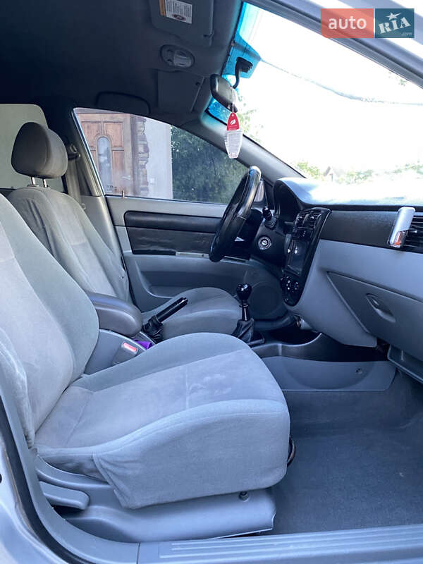 Седан Chevrolet Lacetti 2007 в Борщеве фото 28 Седан Chevrolet Lacetti 2007 в Борщеве