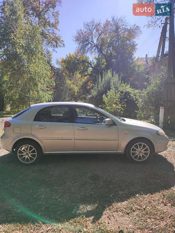 Хетчбек Chevrolet Lacetti 2008 в Краматорську