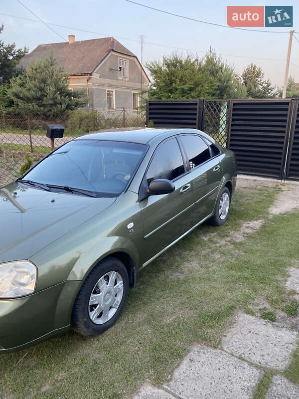 Седан Chevrolet Lacetti 2005 в Судовій Вишні