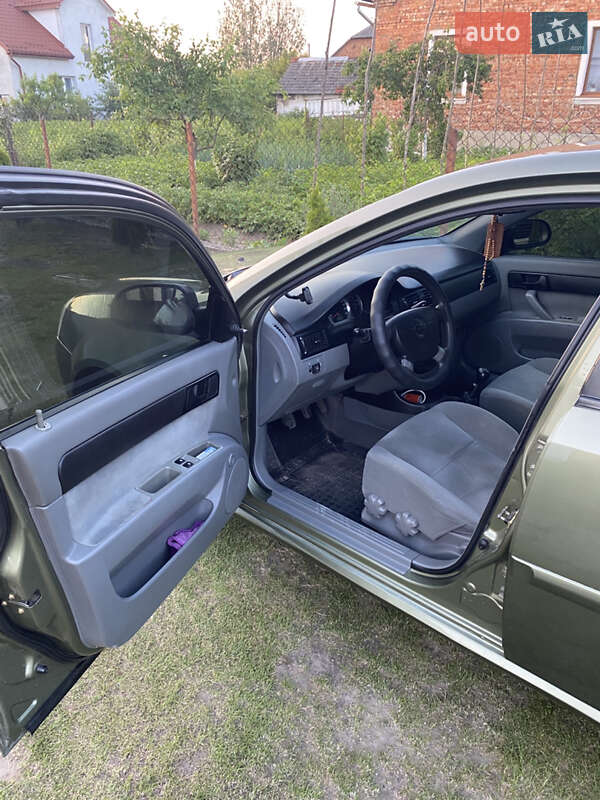 Седан Chevrolet Lacetti 2005 в Судовій Вишні