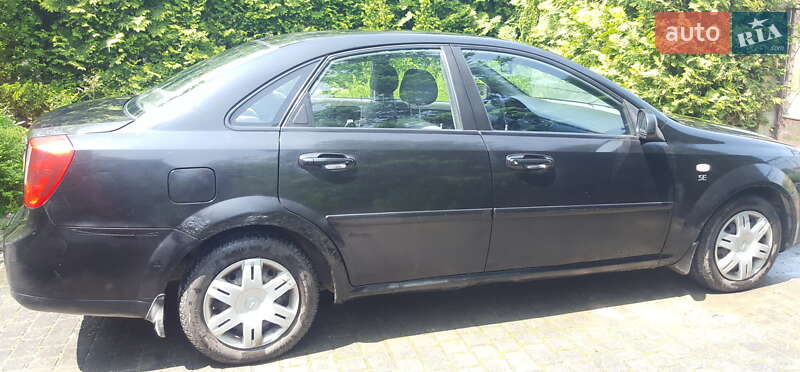 Седан Chevrolet Lacetti 2005 в Львові
