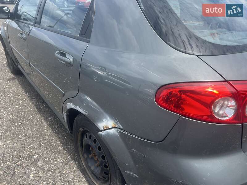 Хэтчбек Chevrolet Lacetti 2010 в Киеве