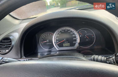 Хэтчбек Chevrolet Lacetti 2005 в 