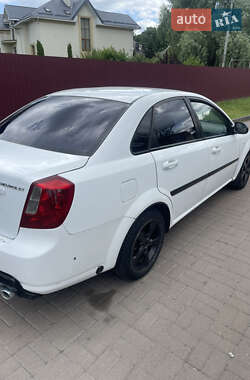 Седан Chevrolet Lacetti 2012 в 