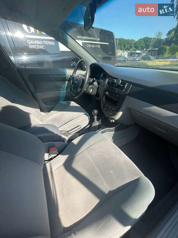 Седан Chevrolet Lacetti 2007 в Львові