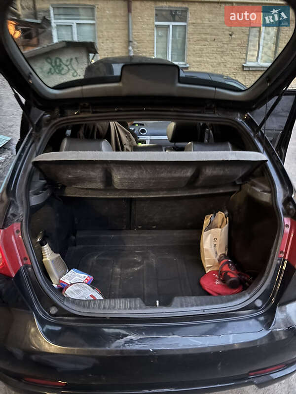 Хэтчбек Chevrolet Lacetti 2006 в Киеве