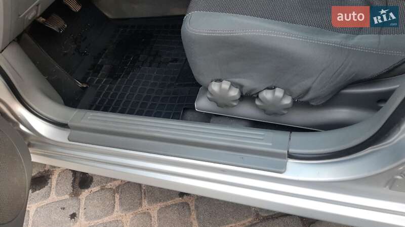 Хэтчбек Chevrolet Lacetti 2004 в Гнивани фото 32 Хэтчбек Chevrolet Lacetti 2004 в Гнивани