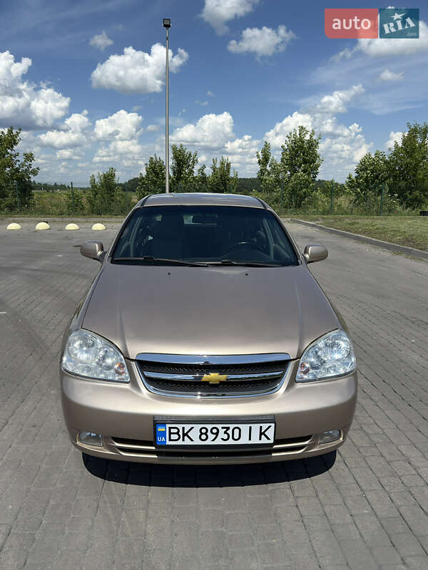 Седан Chevrolet Lacetti 2008 в Радивилове