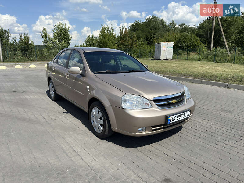 Седан Chevrolet Lacetti 2008 в Радивилове