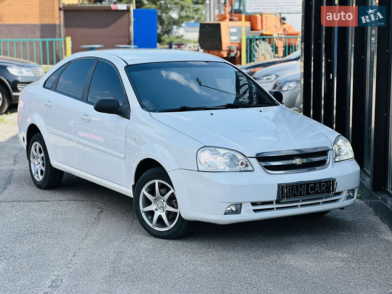 Chevrolet Lacetti 2012